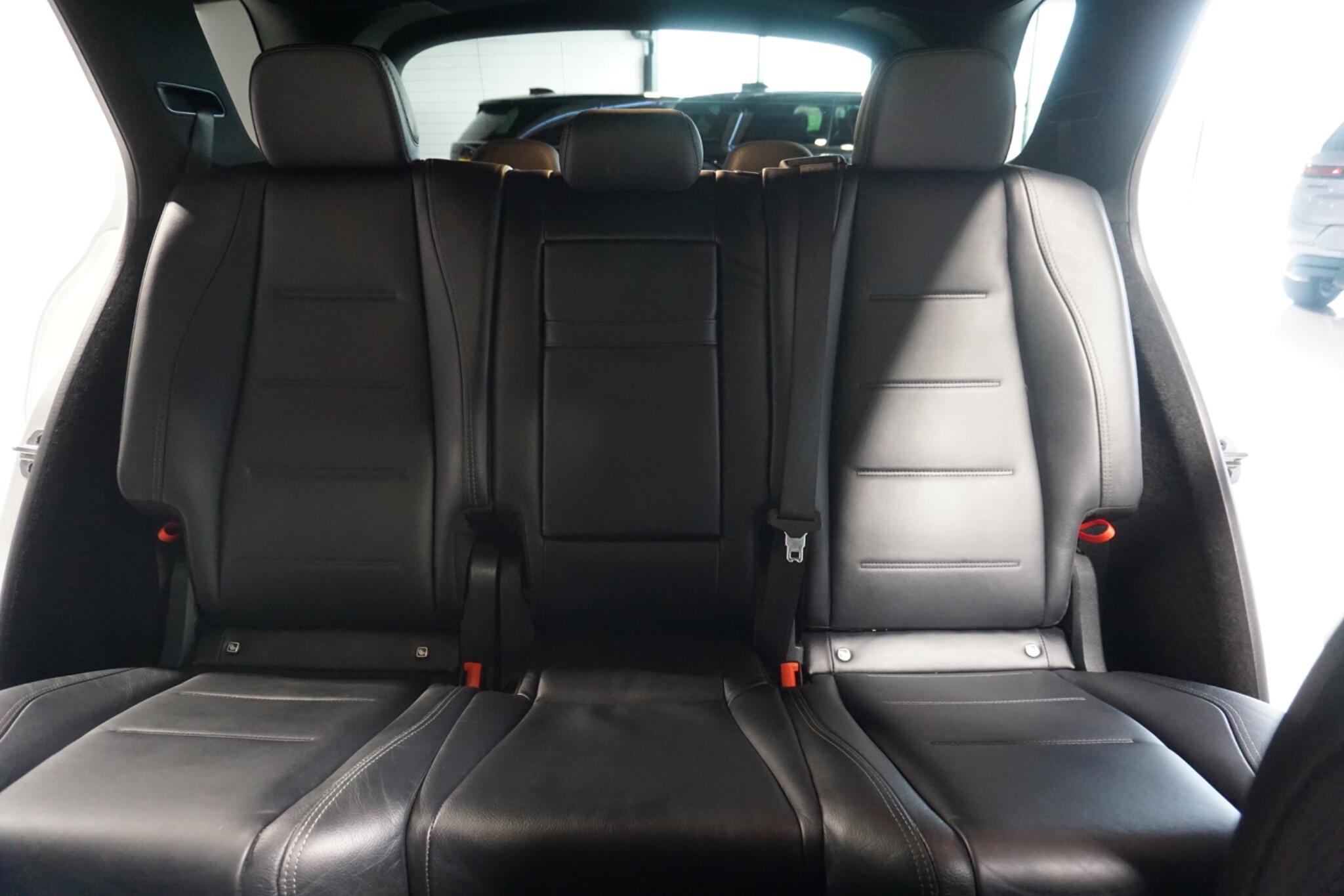 Mercedes-Benz GLE 2.9 GLE400d AMG Line (Premium Plus) SUV 5dr Diesel G-Tronic 4MATIC Euro 6 (s/s) (7 Seat) (330 ps)